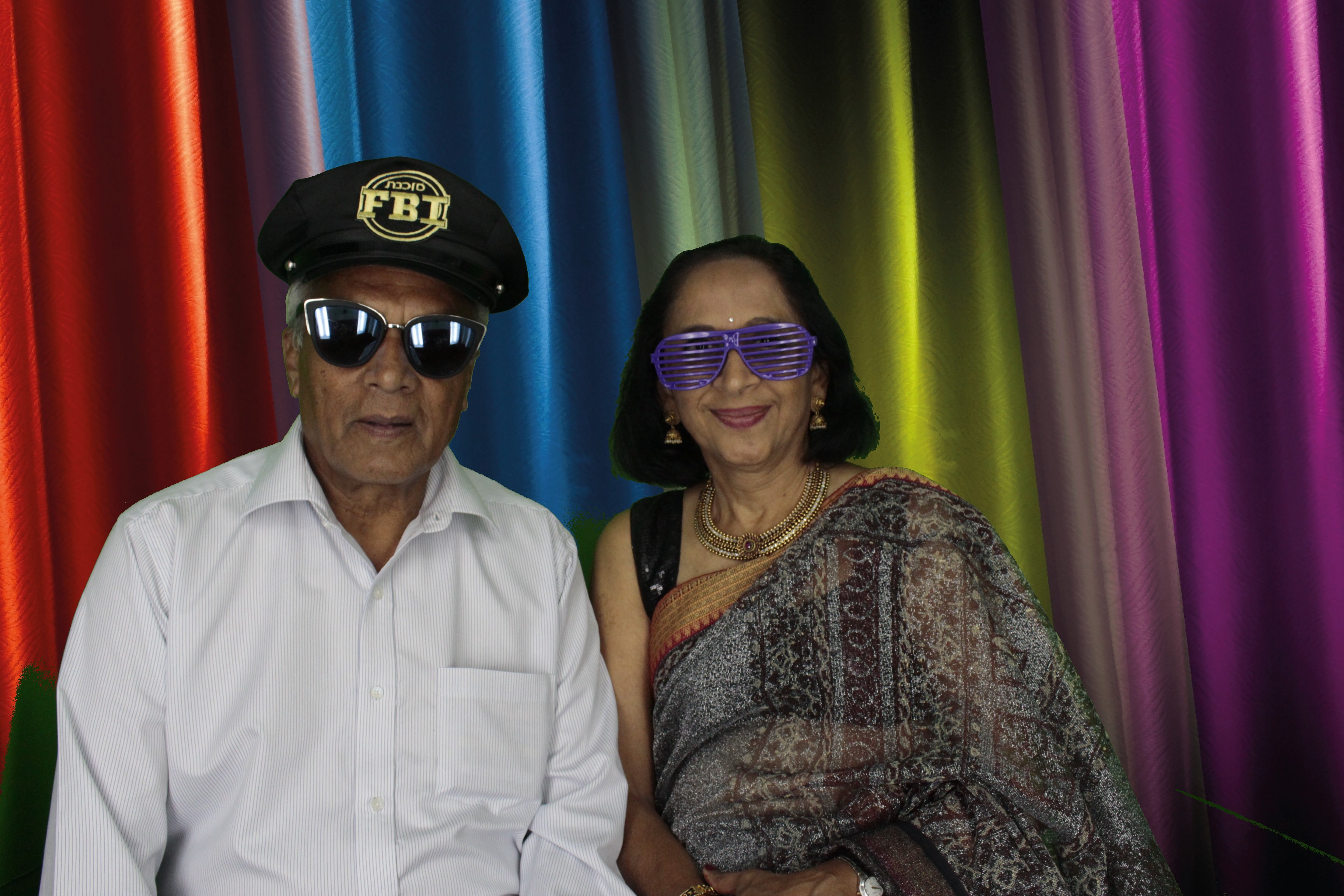 Bhavin & Yasmin’s Wedding | View more photos from the event at gallery.myphotoboothexperience.co.uk/u/MyPhotoBoothExperienceLtd/Bhavin-Yasmin’s-Wedding
